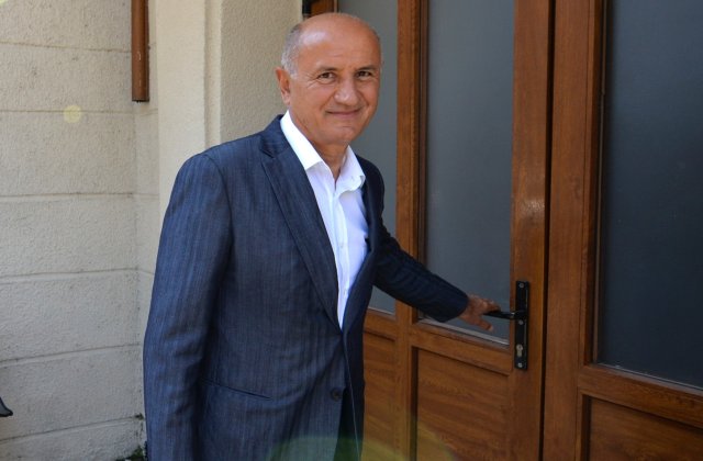 George Copos a fost trimis în judecată pentru că a plagiat o carte când era deţinut la Penitenciarul Rahova