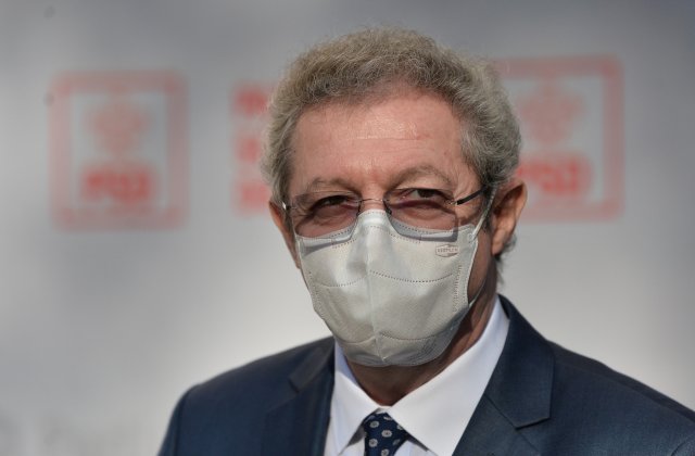 Streinu-Cercel, sfat pentru români: „Nu vă mai salutați cu pumnul, este contraindicat”