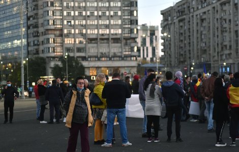 Jandarmii au aplicat amenzi în valoare de 7.000 de lei protestatarilor din Piața Victoriei