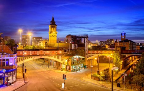 Manchester introduce semafoare controlate prin inteligență artificială