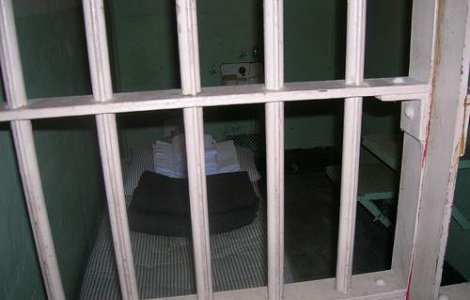 Detinutii romani din Italia, expulzati pentru a nu deveni teroristi