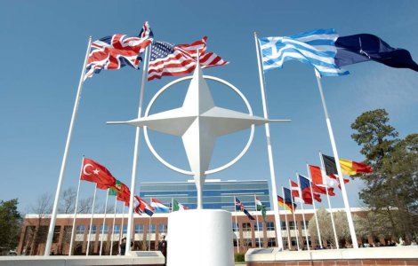 Noul secretar general al NATO ar putea fi un roman