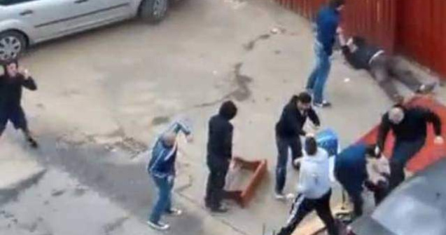  Video  Suporteri ai echipelor Steaua si Rapid, ridicati in urma unor perchezitii