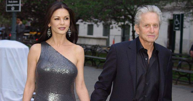Catherine Zeta-Jones, internata la psihiatrie