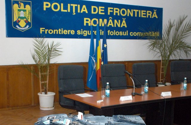 Aproape 14.000 de produse contrafăcute au fost descoperite de poliţiştii de frontieră la Zimnicea