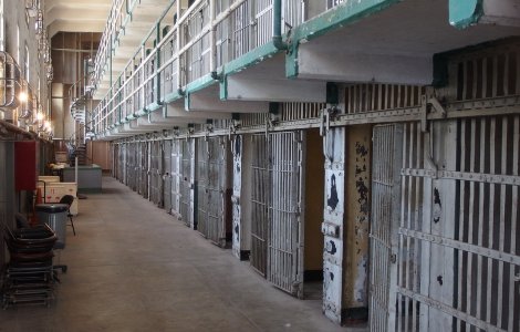 CEDO acuză România pentru că au oferit carne de porc unor deținuți musulmani