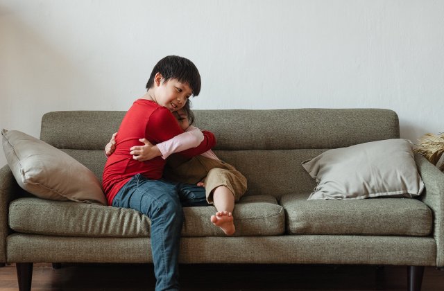 Belgia permite fiecărui om să aibă un „amic de îmbrățișări” în perioada carantinei