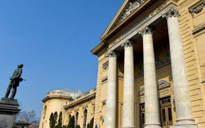 VIDEO Profesoară suspendată...