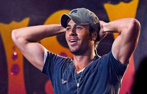  Video  Enrique Iglesias, intr-un videoclip interzis la TV