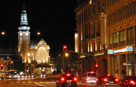 Luxemburg va renunta la secretul bancar