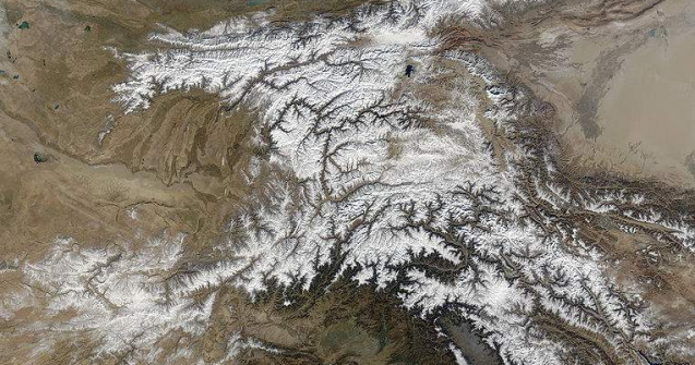 Doi morti si aproximativ 70 de raniti intr-un seism produs in India