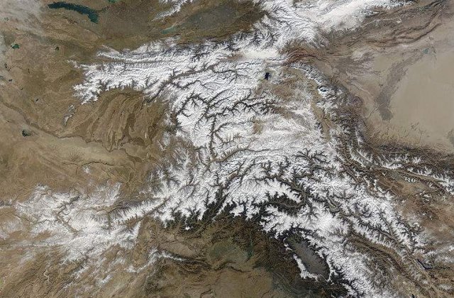 Doi morti si aproximativ 70 de raniti intr-un seism produs in India