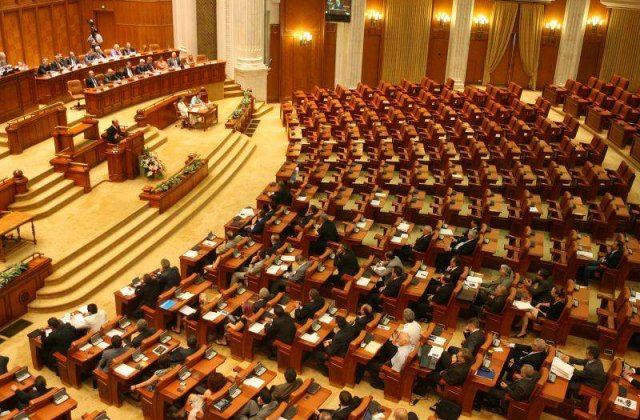 Romanii ar putea avea mai multe zile libere in luna mai