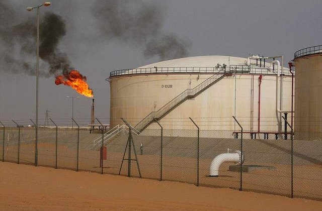 Petrolul romanesc agita spiritele la Gazprom si Mol