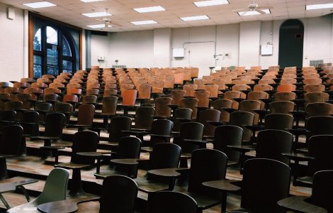 Absolvenții de la UMF Iași vor susține examenul de rezidenţiat în 67 de amfiteatre și săli