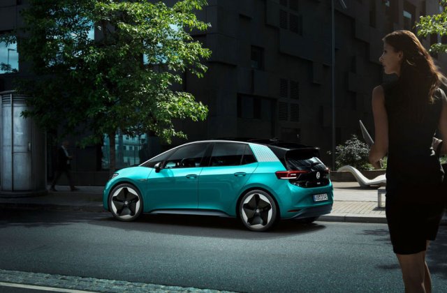 Primele detalii despre programul Rabla Plus 2021: valoarea bonusului pentru mașini electrice va rămâne la 45.000 de lei