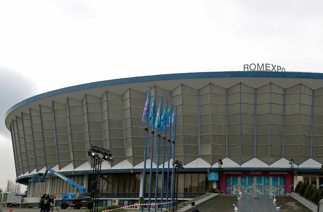 Aglomerație la Romexpo București. Mii de candidați susțin, duminică, examenul de Rezidențiat