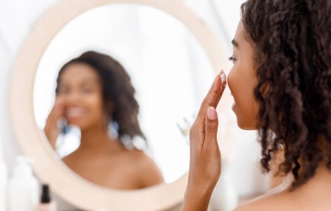  Top  Ai grijă de pielea ta: 3 beneficii ale utilizării protecției solare în sezonul rece