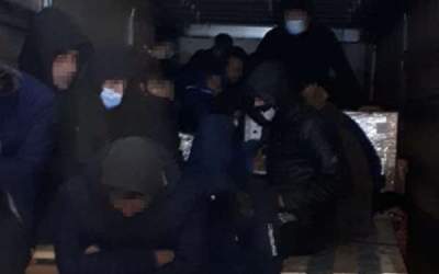 Polițiștii de Frontieră au...