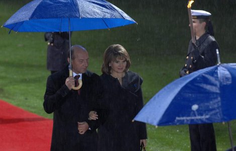 Basescu a invins, referendumul ramane neclintit