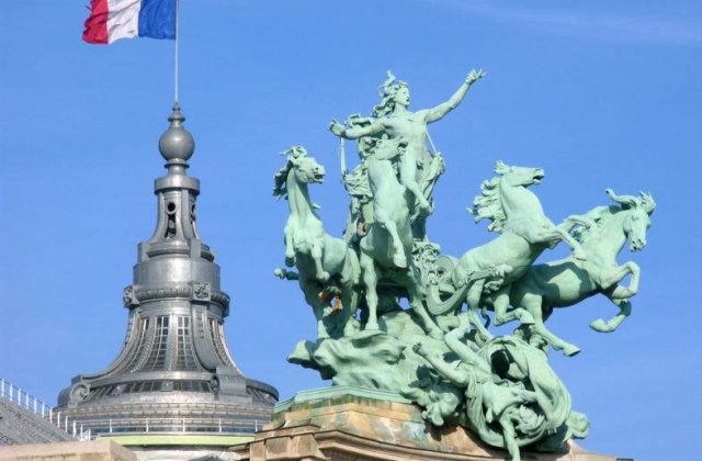 UE acorda Frantei doi ani suplimentari pentru reducerea deficitului bugetar