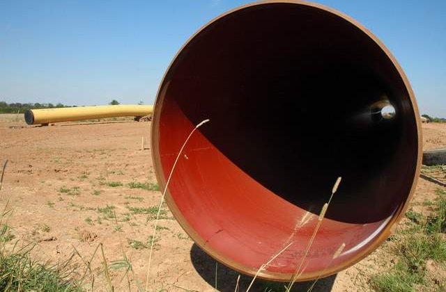 Un barbat a fost ranit dupa explozia unei conducte de gaze din Capitala