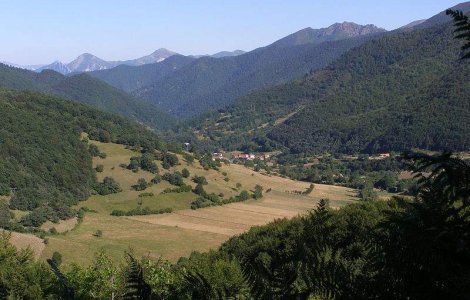 Spania isi vinde satele abandonate