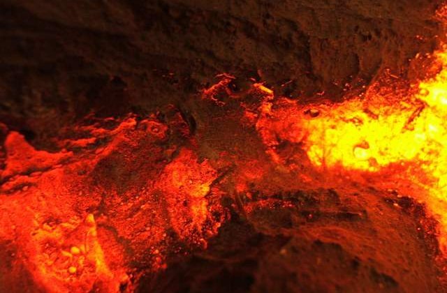 Trei turisti germani si ghidul lor, morti in eruptia unui vulcan in Filipine