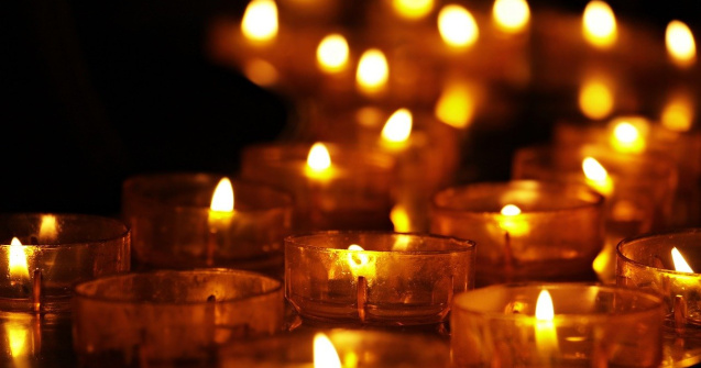 Moment de reculegere pentru victimele de la Piatra Neamț, organizat de SANITAS