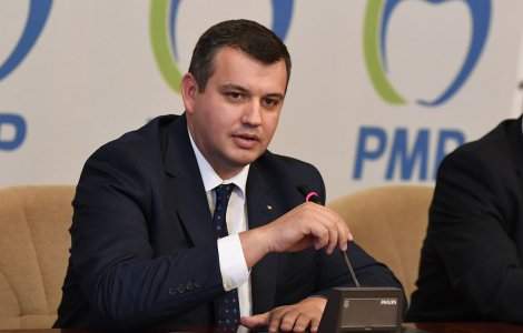 Tomac: „Trebuie depolitizate toate numirile din sănătate. Sistemul de sănătate are nevoie de noi piloni"