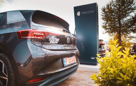 Parteneriat între Volkswagen și Renovatio pentru încărcarea mașinilor electrice