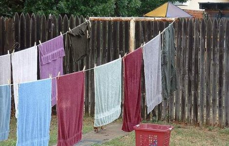 Americanii lupta pentru dreptul de a-si usca rufele la soare