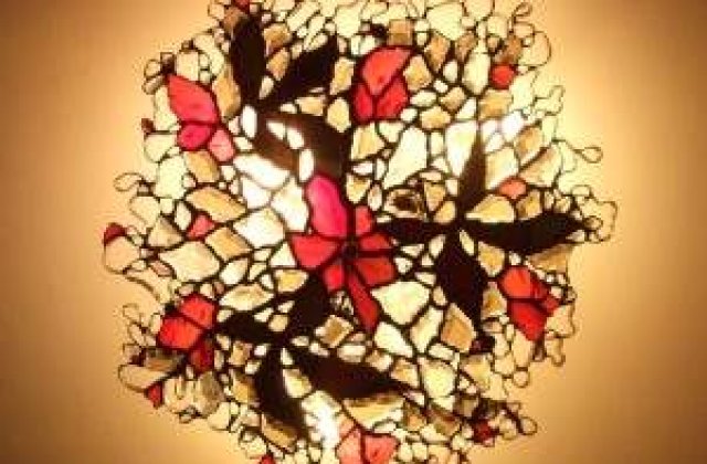 Afaceri cu forma - Sticla metalizata lucrata manual