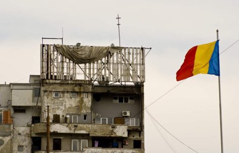 Publicatie rusa: Romania alege intre un fost capitan de nava si un "prostanac"