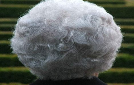 Studiu: Tratament impotriva incaruntirii parului