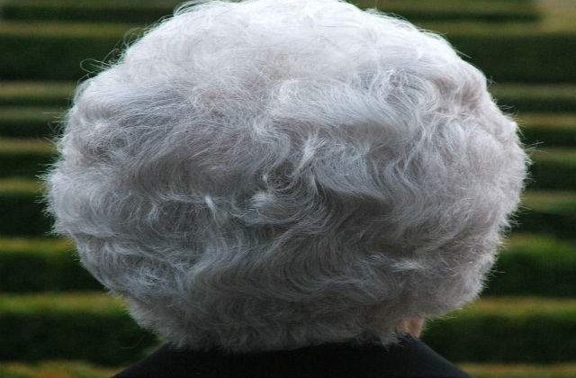 Studiu: Tratament impotriva incaruntirii parului