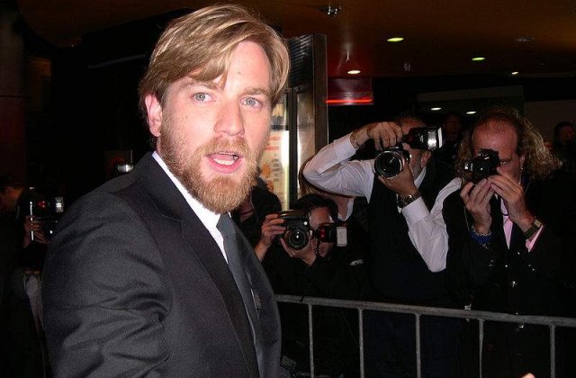 Ewan McGregor l-a inlocuit pe Bradley Cooper