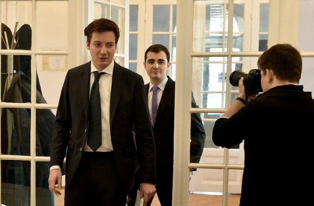 Andrei Caramitru, jigniri la adresa votanților PSD: „Sunt proști de bubuie”