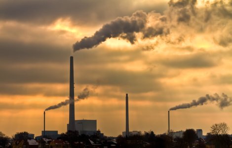 STUDIU Poluarea aerului rămâne principala cauză a deceselor premature în Europa