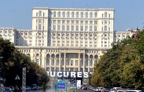 Ministerul Dezvoltării anunţă că reamenajează un corp din Palatul Parlamentului