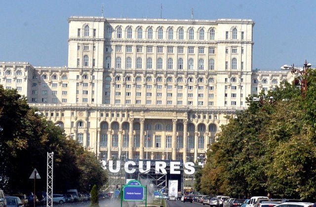 Ministerul Dezvoltării anunţă că reamenajează un corp din Palatul Parlamentului