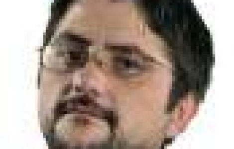 Costi Rogozanu: Sondajele sunt false. Tot ce mai putem face este sa nu mai credem nimic.