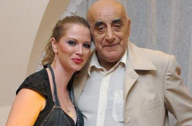 Oana Lis, show lesbi in club