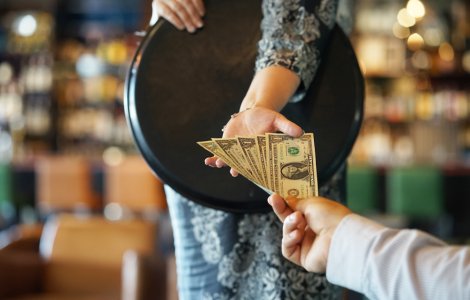 Un bărbat a oferit 3.000 de dolari bacșiș