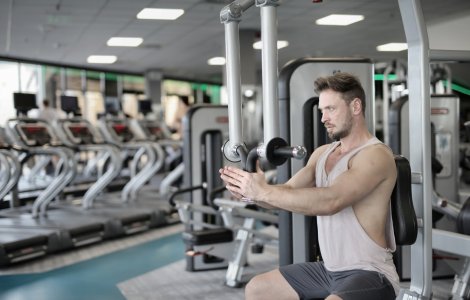 Protest la Tribunalul din Timișoara contra deciziei de închidere a sălilor de sport