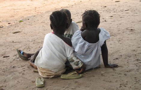 Raport global: Majoritatea copiilor orfani au un parinte in viata