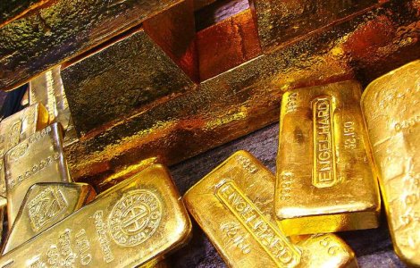 Criza scumpeste aurul pana la un nou record istoric