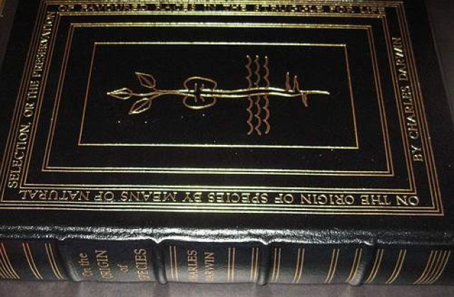 Exemplar rar al &#39;Originii speciilor&#39;, vandut pentru 100.000 de lire sterline