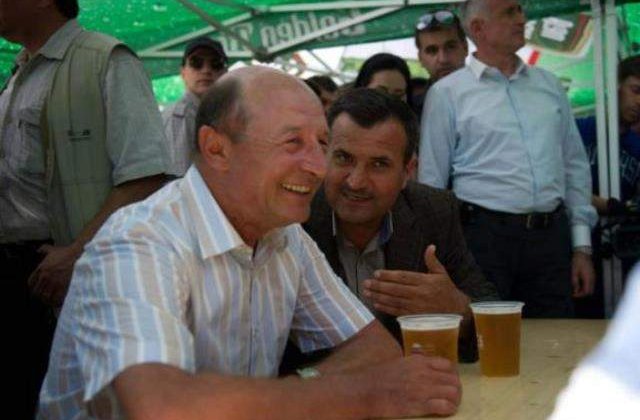 Basescu, prezent la Ziua comunei constantene Pestera. Ce a facut presedintele
