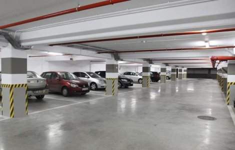 Parcare supraetajata, pusa la dispozitie pentru concertul Depeche Mode